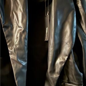 Fashion Nova Men's Sleek Black Jacket